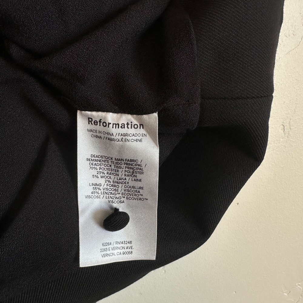 Reformation | Auli Halter Wool-Blend Peplum Vest Top in Black | size 2 - Picture 8 of 9